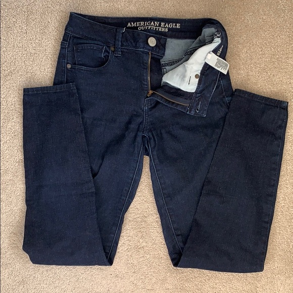 (2/$15) American Eagle Super Skinny Denim Jeans - Picture 4 of 4